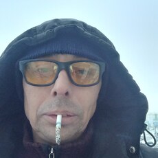 Валя, 44