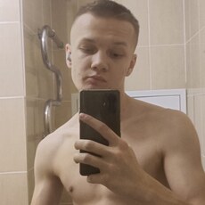 Олег, 21
