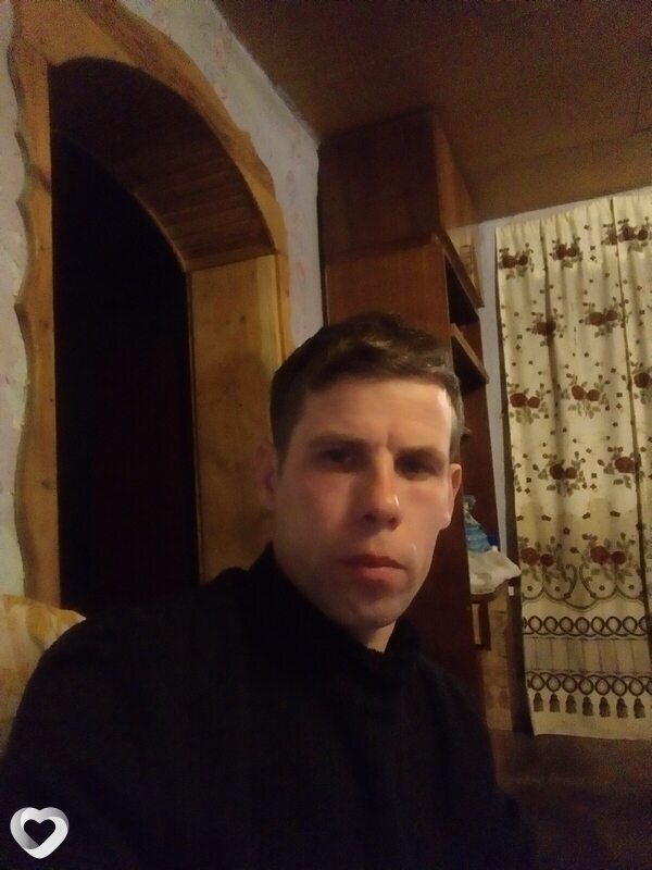 Артём