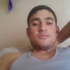 Виталя, 28