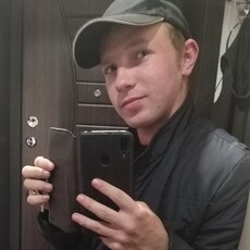 Валентин, 21