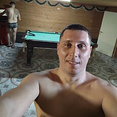 Гена, 37