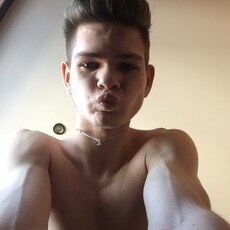 Толя, 24