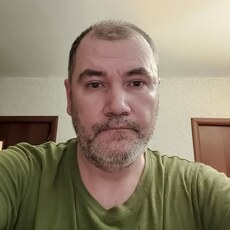 Максим, 48