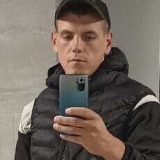 Леонид, 29