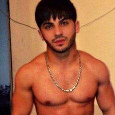 Артур, 32