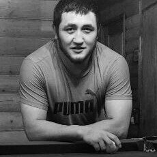Макс, 30