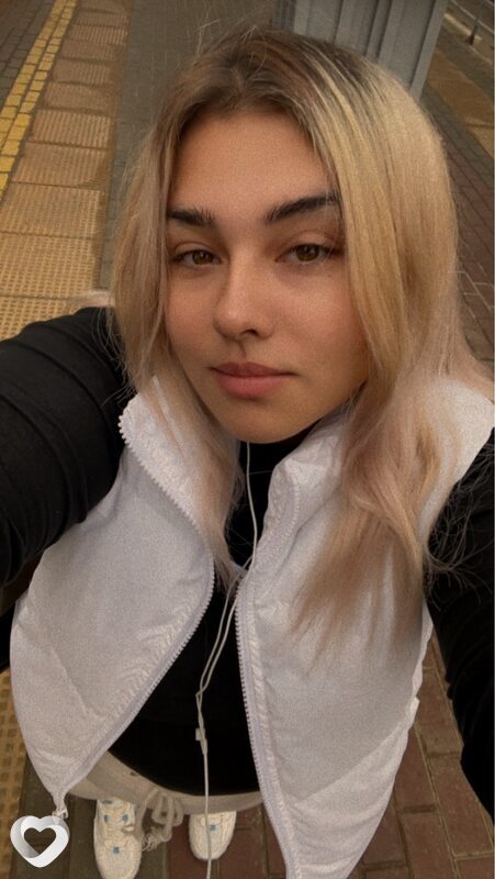 Юля