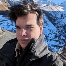 Лукас, 21