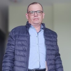 Владимир, 46