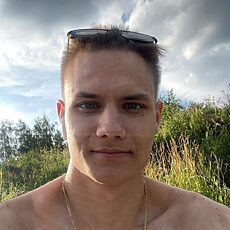 Валентин, 25