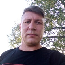 Валентин, 49