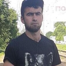 Слава, 32