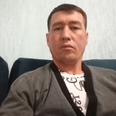 Олег, 37