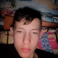 Лёня, 25