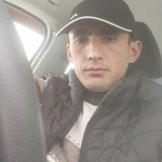 Даня, 33