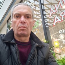 Саша, 49