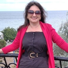Зоя, 54