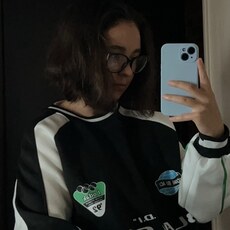 Лена, 19