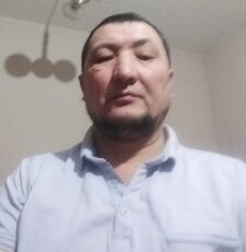 Лаврик, 48