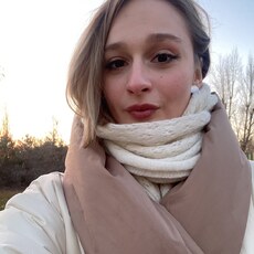 Юля, 23