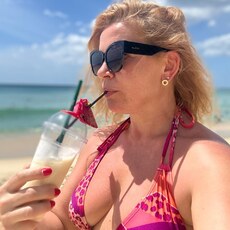 Юлия, 45