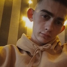 Егор, 23
