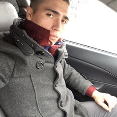 Альберт, 26