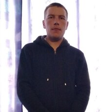 Остап, 27