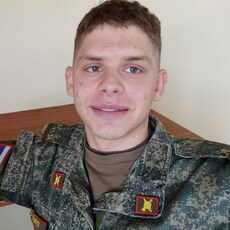 Коля, 25