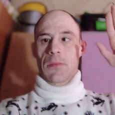 Виктор, 34
