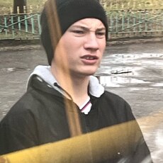Виталя, 20
