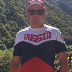 Леонид, 27