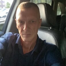 Максим, 44