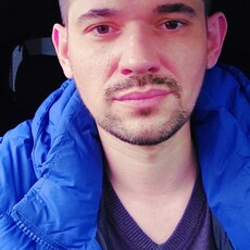 Саша, 32