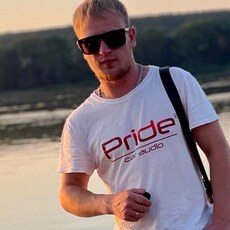 Тим, 21