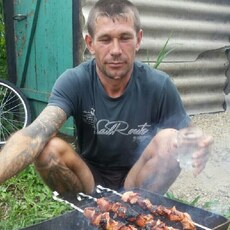 Михаил, 42