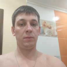 Лёня, 35