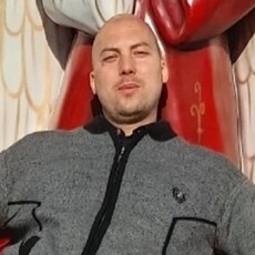 Слава, 40