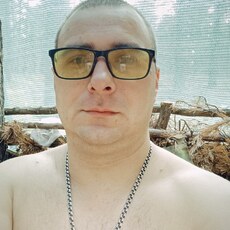 Руслан, 33
