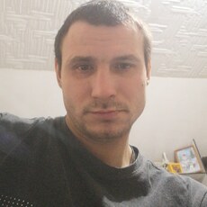 Владимир, 33