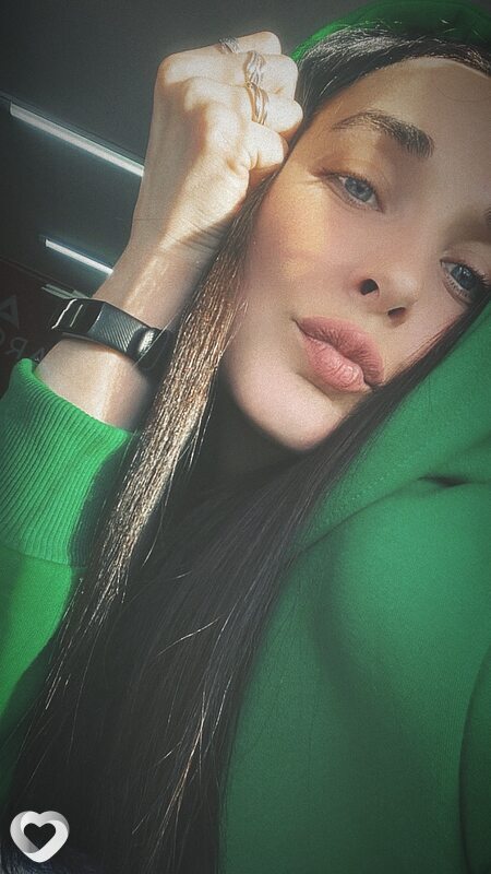 Аня