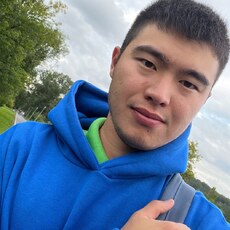 Эрик, 25