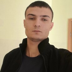 Арсений, 27