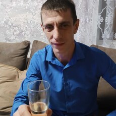 Валентин, 25