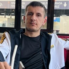 Анатолий, 33