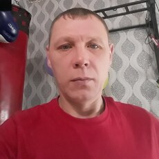 Саша, 44