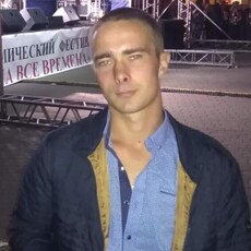 Виктор, 31