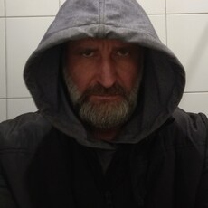 Валера, 48