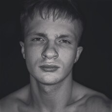 Гриша, 21